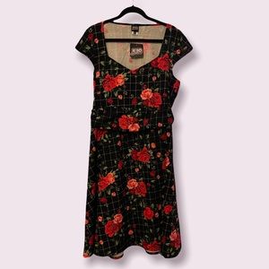 NWT Retrolicious Flower Dress